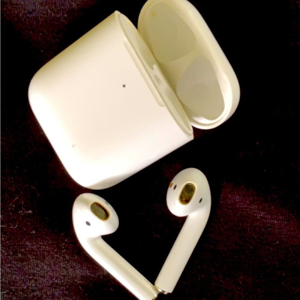 Apple AirPods